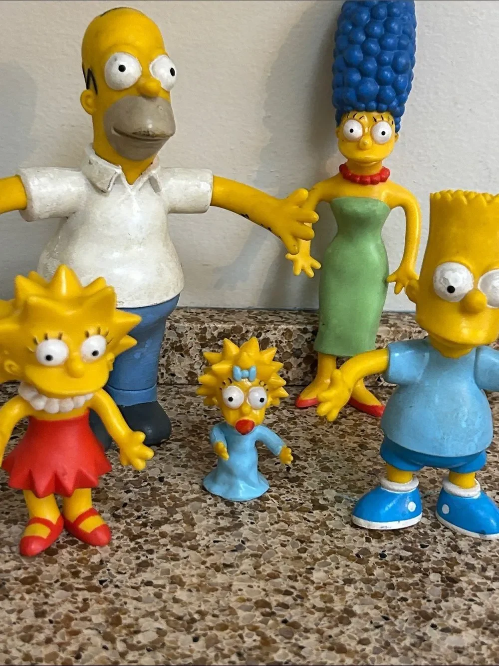 The Simpson Family Action Figure Set - Have some donuts 🍩 🍩 and have fun 🤩